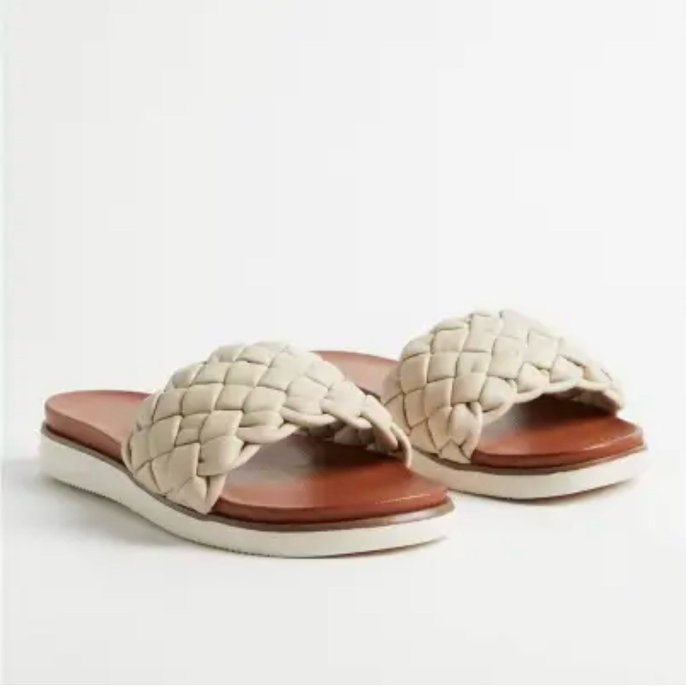 Torrid Braided Cream Slide On Sandals Size 8.5WW